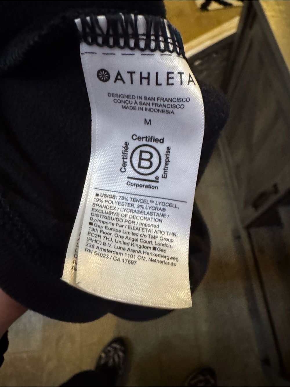 Athleta Black Women's Jogger Pants with Tapered Ankles - Picture 5 of 10